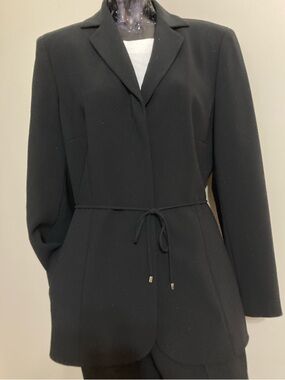 Black Tie-Waist Blazer Jacket
Item# TSjkt30